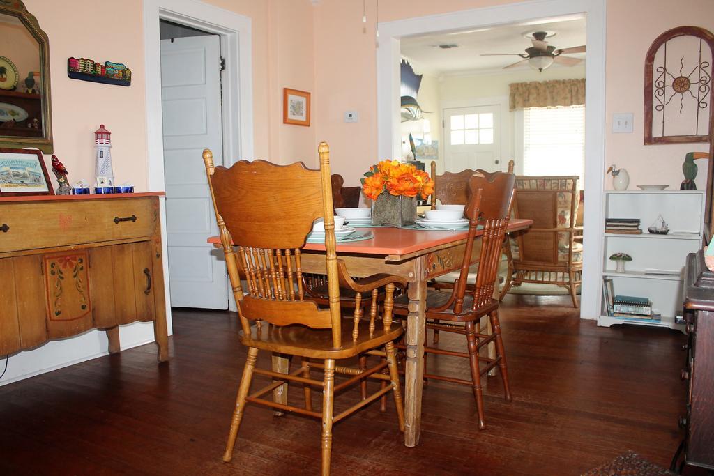 Coronado Palms Coastal Cottage Galveston Buitenkant foto