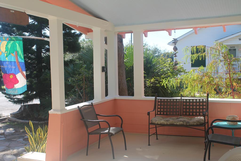 Coronado Palms Coastal Cottage Galveston Buitenkant foto